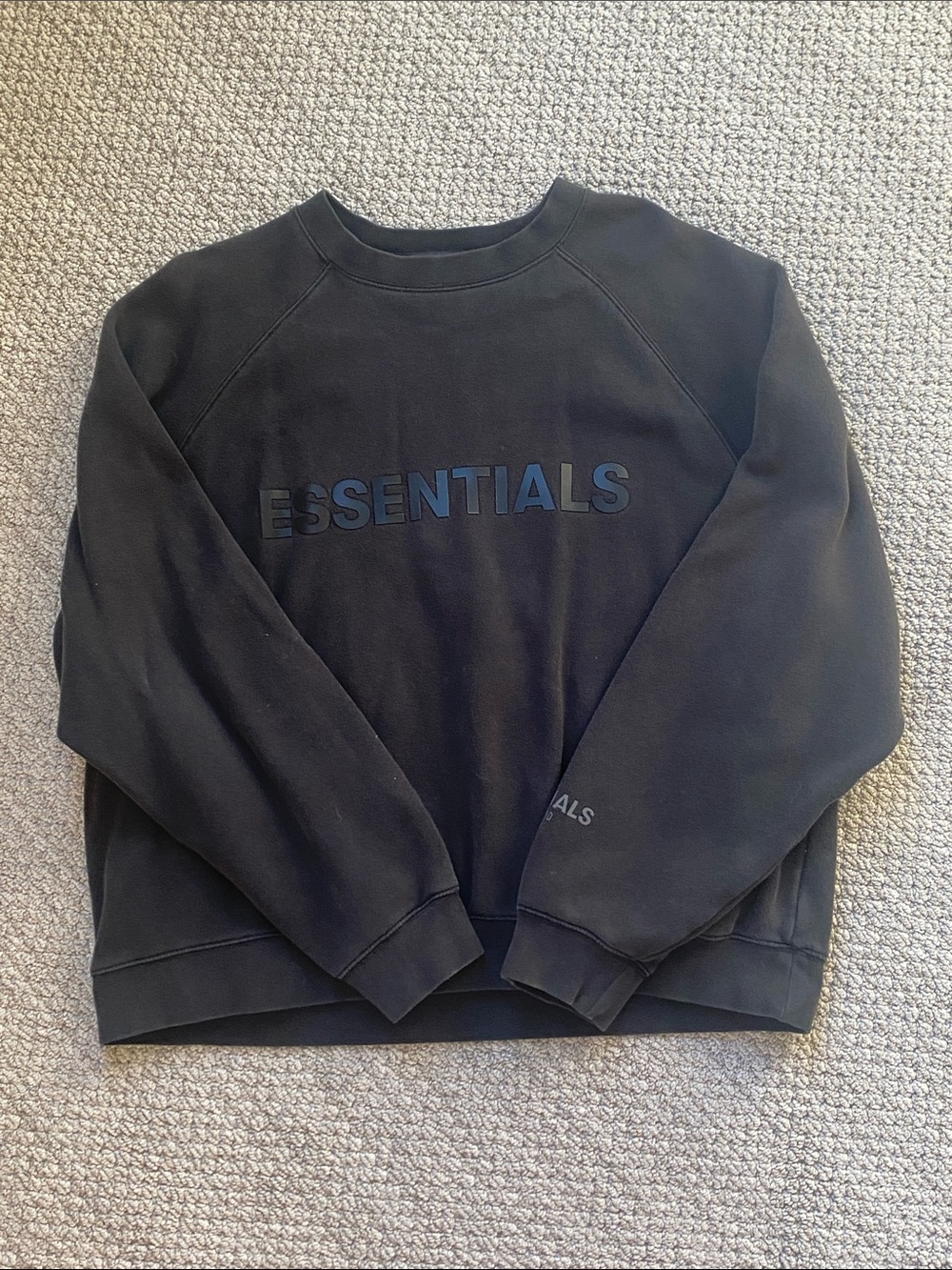 Essentials Black Crewneck Sweatshirt Men's Medium